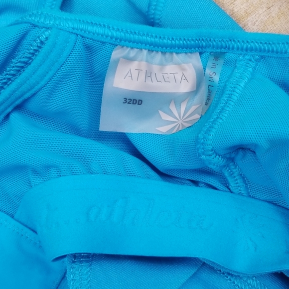 Athleta Blue Va Va Built In Bra Workout Tank - Picture 2 of 8